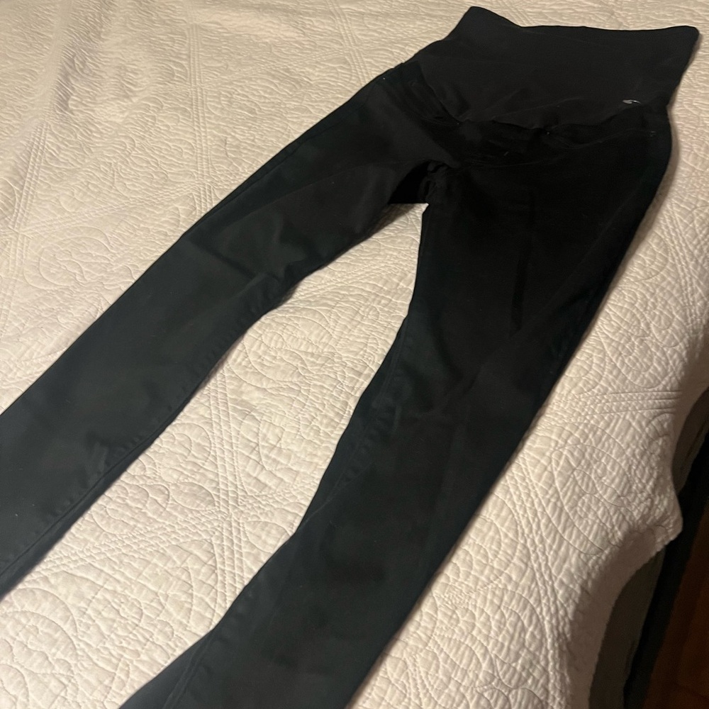 Signature by Levi Strauss Women's Skinny maternity Jeans - Black